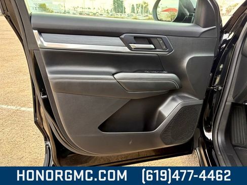 Used 2025 GMC Terrain Elevation image 13