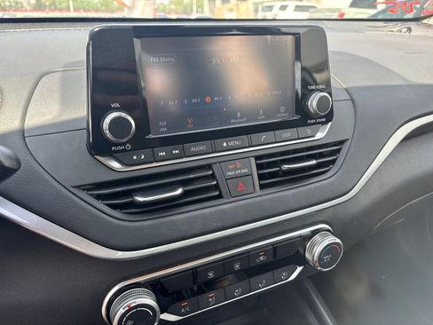 Used 2023 Nissan Altima 2.5 S FWD image 5