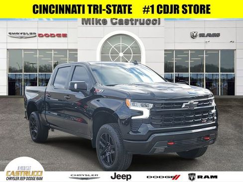 Used 2025 Chevrolet Silverado 1500 LT Trail Boss w/ Convenience Package II image 1
