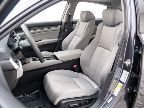 Used 2020 Honda Accord EX image 14