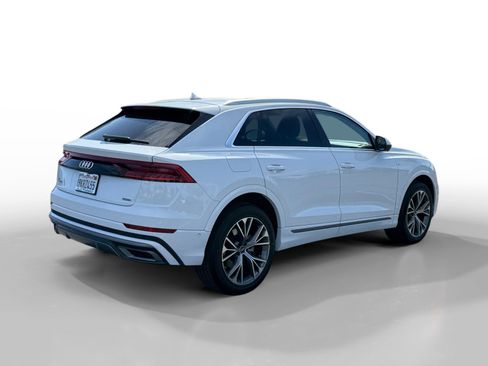 Used 2023 Audi Q8 Premium Plus image 5