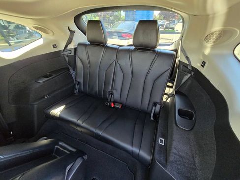Used 2024 Acura MDX SH-AWD w/ Advance Package image 16