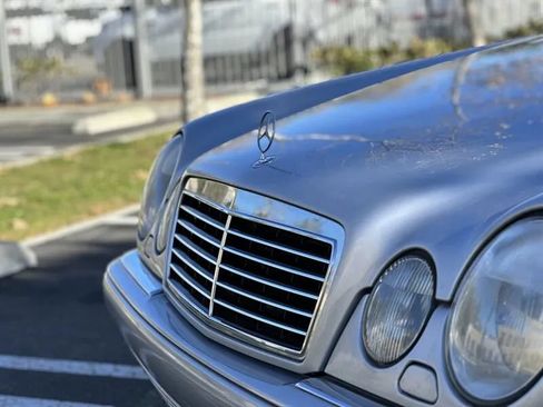 Used 1997 Mercedes-Benz E 320 Sedan image 17