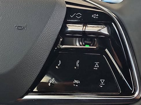 Certified 2025 Cadillac Lyriq Luxury w/ LPO, Floor Liner Package AWD/4WD image 18