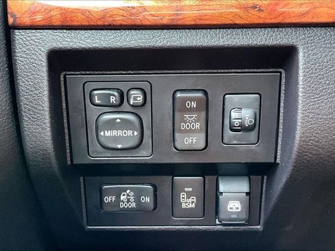 Used 2015 Toyota Tundra 1794 Edition AWD/4WD image 32