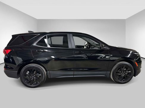 Used 2024 Chevrolet Equinox LS w/ LS Convenience Package image 6