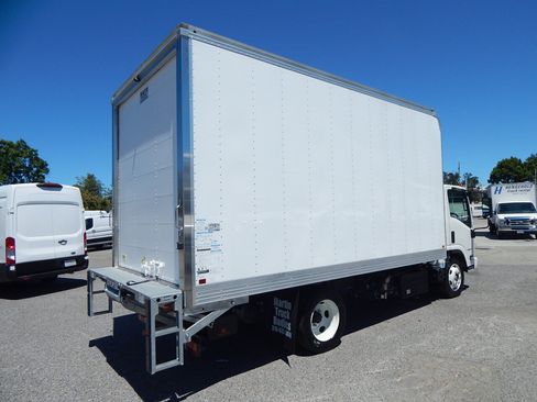 Used 2024 Chevrolet Low Cab Forward 5500HD RWD image 8