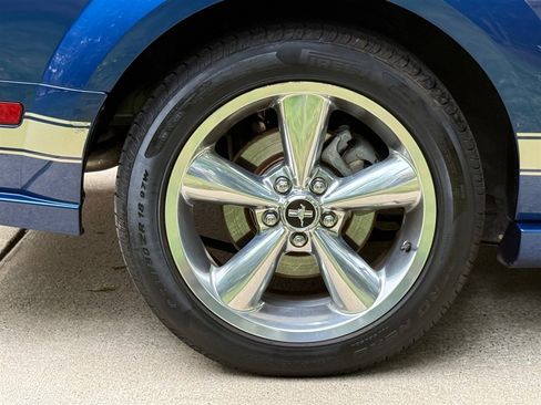 Used 2009 Ford Mustang GT Premium image 34