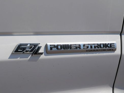 Used 2021 Ford F250 Platinum AWD/4WD image 9