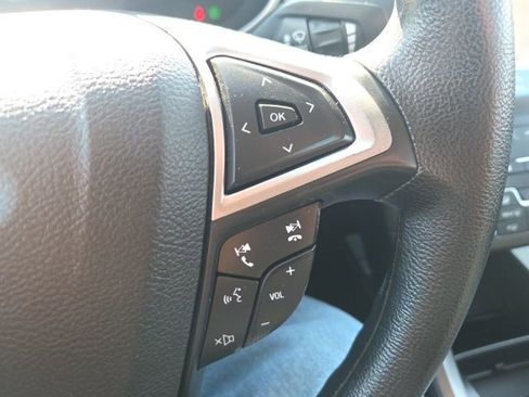 Used 2020 Ford Fusion SE FWD image 44
