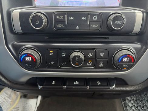 Used 2015 GMC Sierra 1500 SLE w/ SLE Value Package image 19