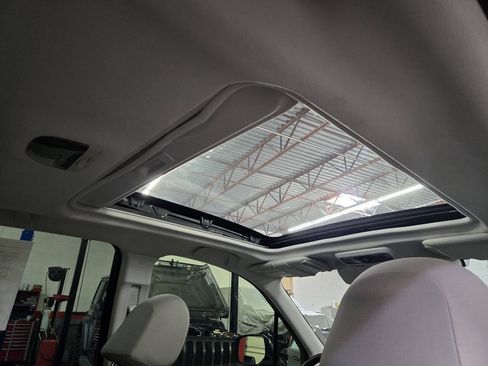Used 2017 Subaru Forester 2.5i Premium AWD/4WD image 27