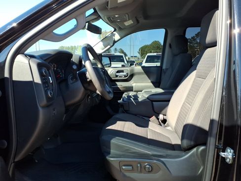 Used 2022 Chevrolet Silverado 1500 Custom Trail Boss w/ Midnight Edition image 19