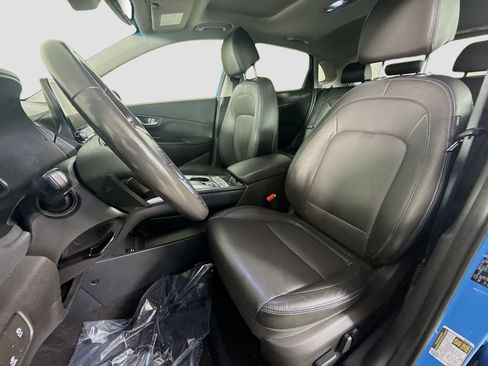 Used 2023 Hyundai Kona Limited image 22