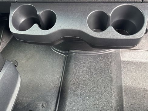 Used 2025 Mercedes-Benz Sprinter 2500 image 32