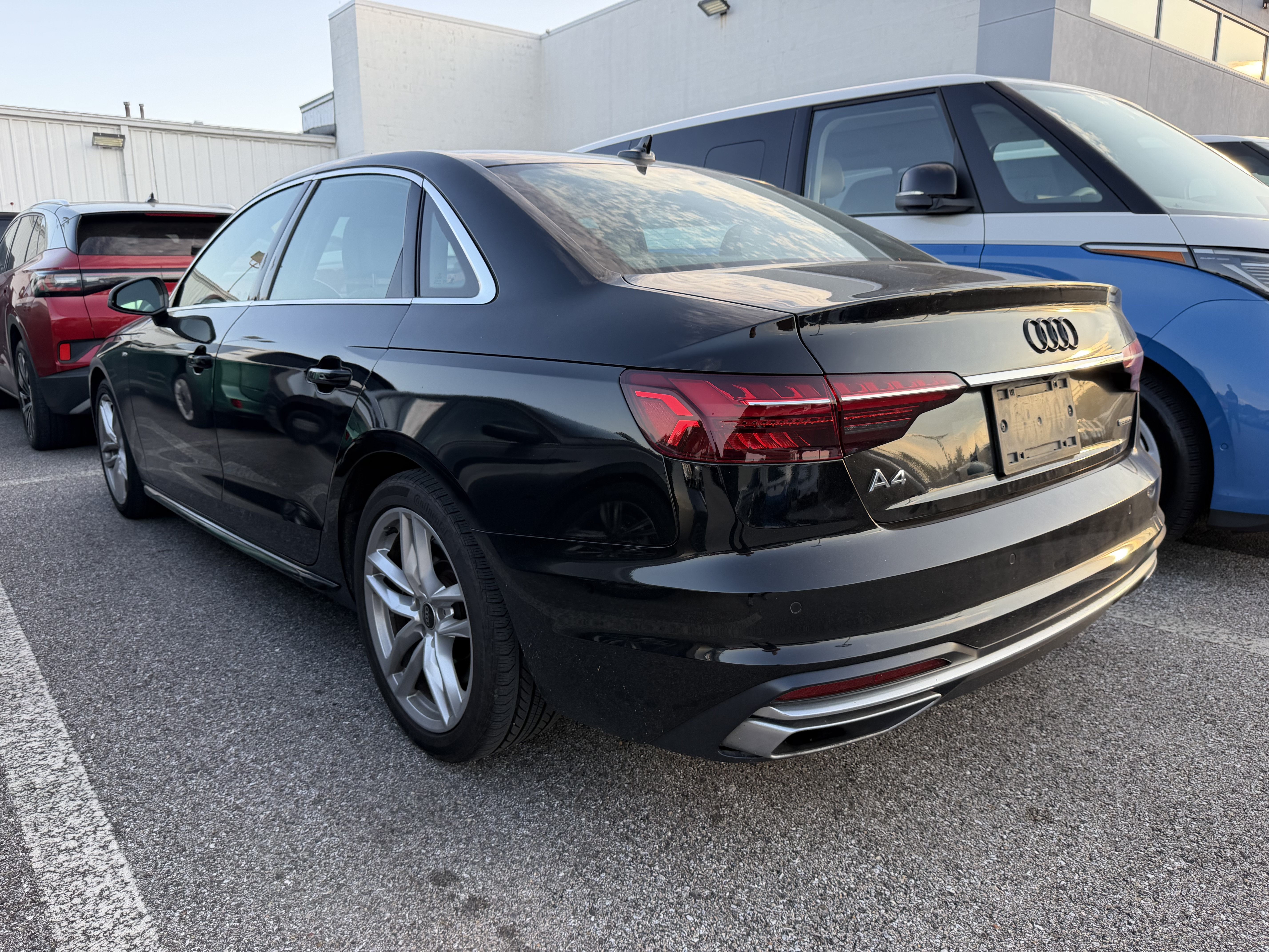 Used 2023 Audi A4 2.0T Premium w/ Convenience Package AWD/4WD image 21