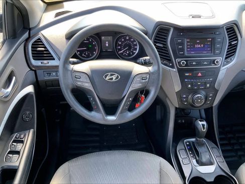 Used 2017 Hyundai Santa Fe Sport image 6