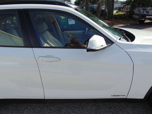 Used 2015 BMW X1 xDrive28i AWD/4WD image 11