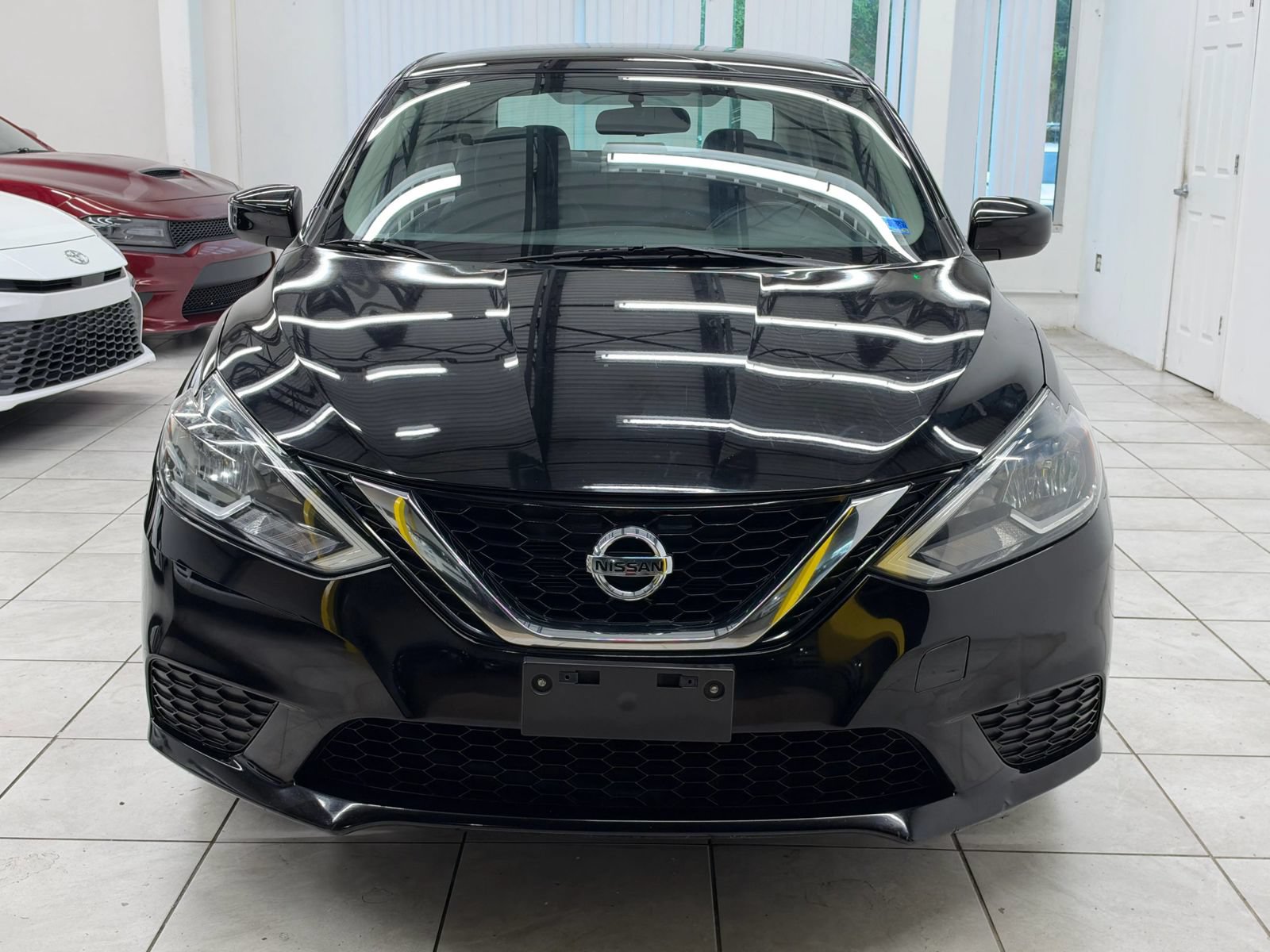 Used 2017 Nissan Sentra SV FWD image 2