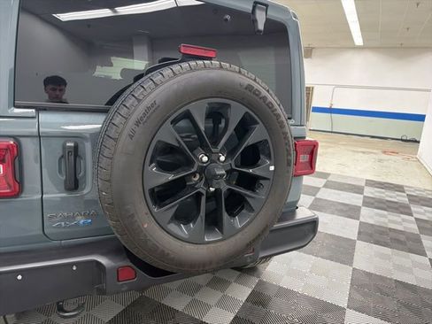 Used 2025 Jeep Wrangler Sahara 4xe w/ Safety Group image 10