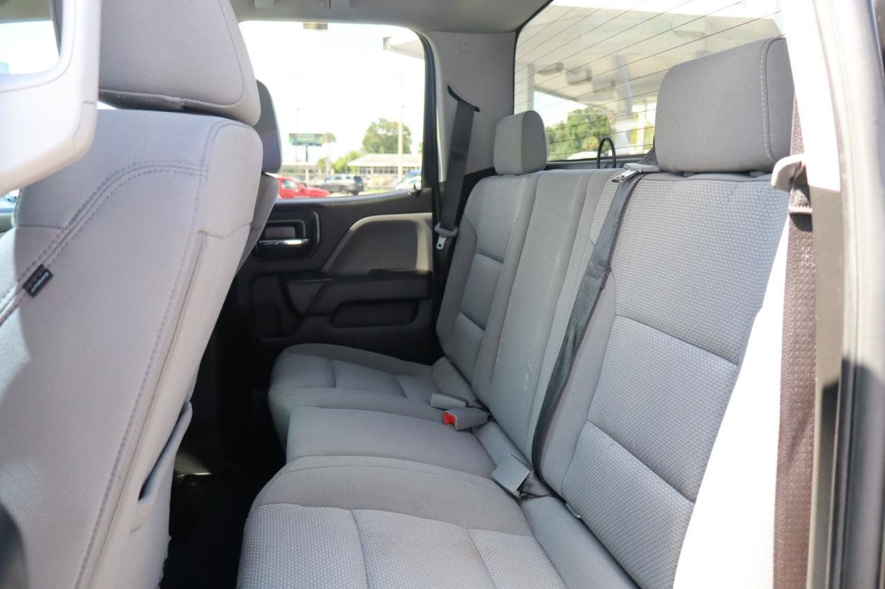 Used 2017 Chevrolet Silverado 1500 Custom w/ Custom Convenience Package RWD image 17