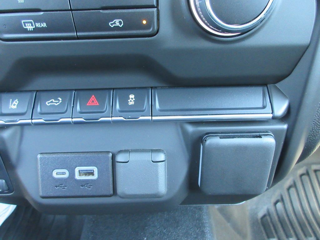 Certified 2025 Chevrolet Silverado 2500 W/T w/ WT Convenience Package AWD/4WD image 26