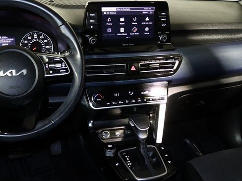 Used 2023 Kia Seltos S image 15