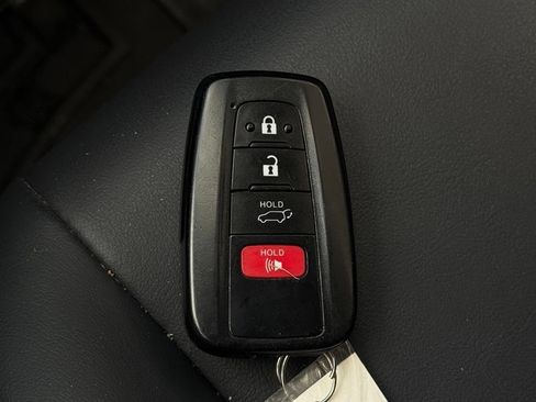 Used 2019 Toyota RAV4 XSE AWD/4WD image 34