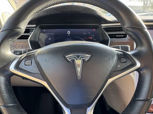 Used 2016 Tesla Model X 75D image 19