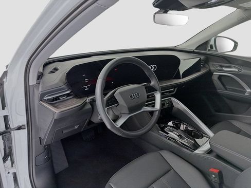 Used 2025 Audi Q5 Premium AWD/4WD image 9