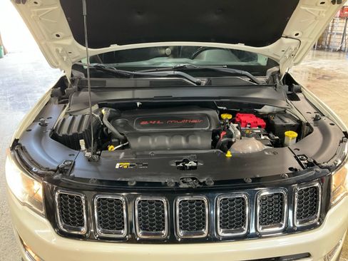 Used 2019 Jeep Compass Limited AWD/4WD image 33