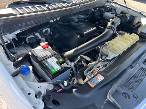 Used 2020 Ford Expedition XLT w/ Equipment Group 202A AWD/4WD image 53