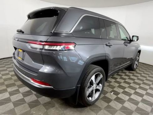Used 2023 Jeep Grand Cherokee 4WD 4xe w/ MOPAR Finishing Package image 4