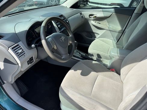 Used 2010 Toyota Corolla LE image 9