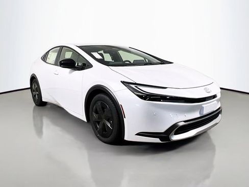 New 2026 Toyota Prius Plug-In Hybrid image 1