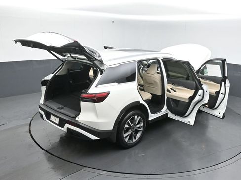 Certified 2025 INFINITI QX60 Luxe image 59