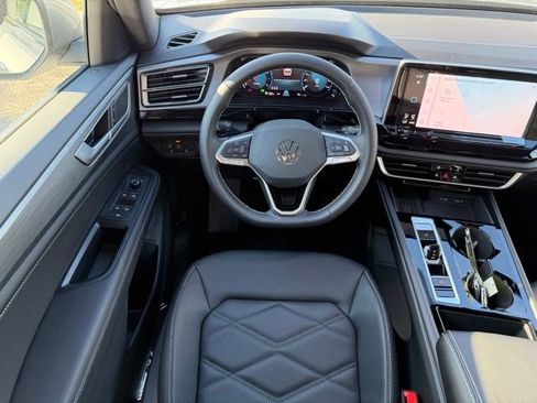 New 2026 Volkswagen Atlas Cross Sport SE FWD image 11