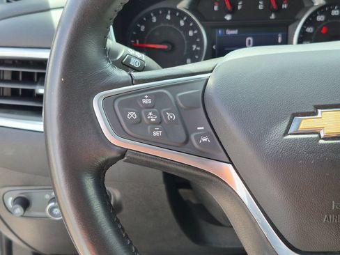 Used 2022 Chevrolet Equinox LT FWD image 19