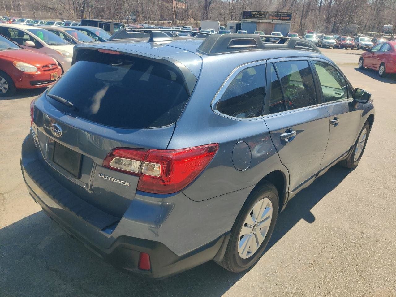 Used 2018 Subaru Outback 2.5i Premium AWD/4WD image 6