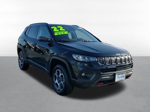 Used 2022 Jeep Compass Trailhawk w/ Sun and Sound Group image 3