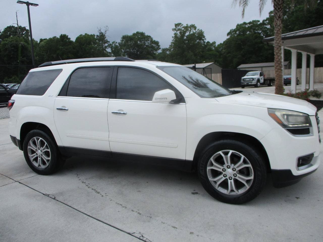 Used 2014 GMC Acadia SLT FWD image 25