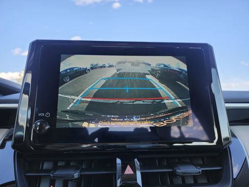 Used 2025 Toyota Corolla LE w/ LE Premium Package image 2