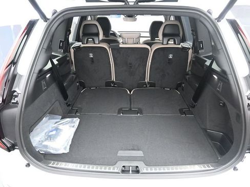Used 2026 Volvo XC90 B6 Ultra image 25