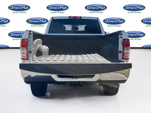 Used 2022 RAM 2500 Tradesman w/ Chrome Appearance Group image 29