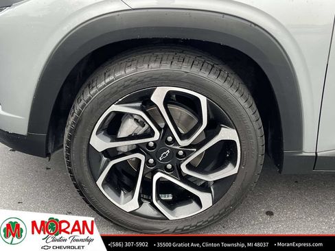 Certified 2024 Chevrolet Trax RS w/ Driver Confidence Package FWD image 10