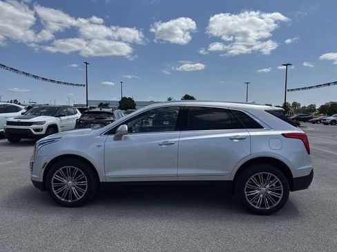 Used 2018 Cadillac XT5 Luxury AWD/4WD image 2