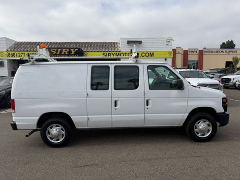 Used 2014 Ford E-150 and Econoline 150 w/ Power Group RWD image 2