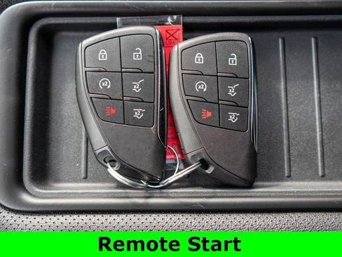 Used 2023 GMC Yukon XL AT4 w/ AT4 Premium Plus Package image 32