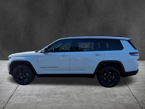 New 2025 Jeep Grand Cherokee L Limited w/ Black Appearance Package AWD/4WD image 7