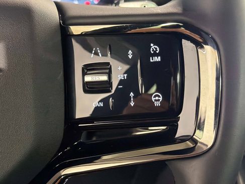 Used 2026 Land Rover Range Rover Evoque S image 46